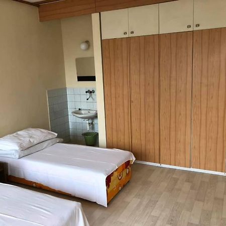 Druzstevni Dum Choustnik Hotel Buitenkant foto